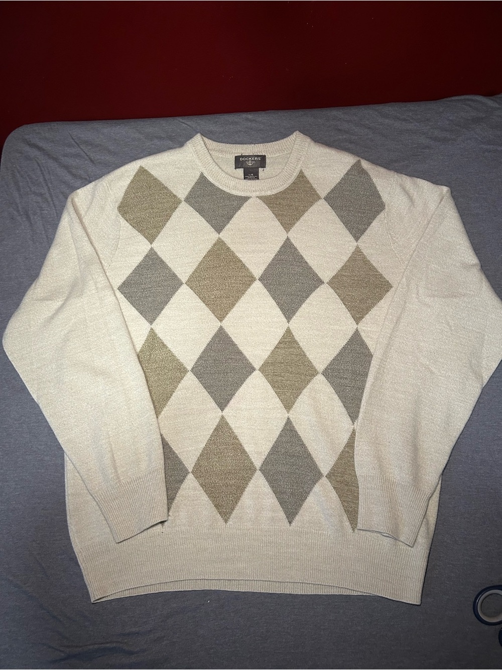Dockers Men’s Cream Argyle Crewneck Sweater with Taupe and Gray Diamonds